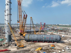 天津南港乙烯项目千吨级设备就位，计划2023年投产