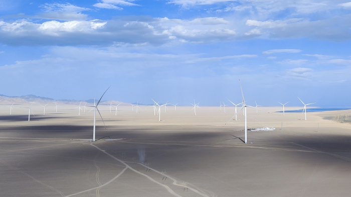 科思创与中广核新能源签署了多份为期多年的绿电购买协议。其中包括向科思创上海一体化基地提供包括风电在内的可再生能源发电，满足其30%的电力需求。© 中广核新能源