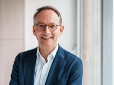 赢创完成向 ICIG 出售超级吸水剂