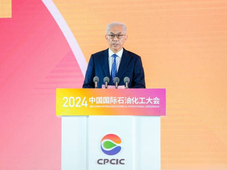石化联合会党委书记李云鹏：锻造大变局下的全新竞争力，培育高质量发展的新动能新优势