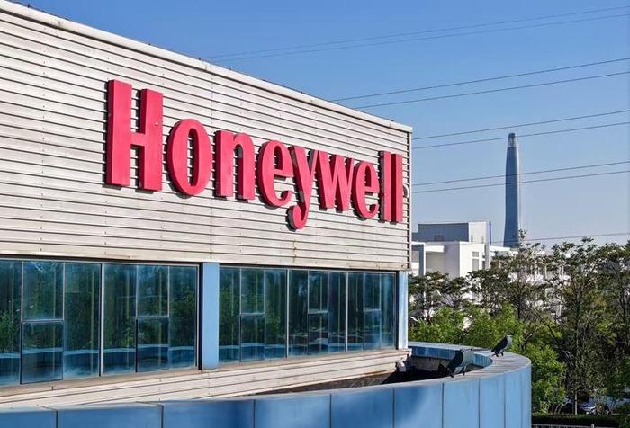 e1adcf313a7b240e3b1dce329d9c1d1e