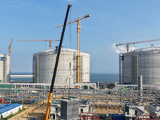 中国化学工程天辰公司赣榆 LNG 接收站 ORV 模块安装完
