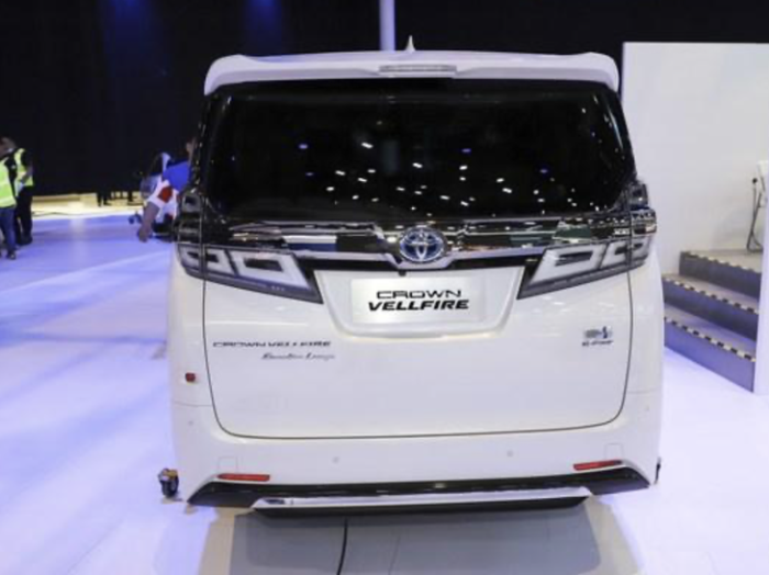 丰田旗下皇冠品牌正式发布 推出两款全新车型
