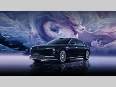 中国汽车颠覆BBA，尊界S800以科技重塑豪华