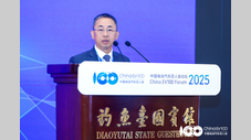 侯金龙：兆瓦超充破局重卡电动化 呼吁政策赋能