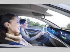 2025上海车展：隐形生物识别传感显示屏将首次在亚洲公开展示，可监测车内乘员生命体征