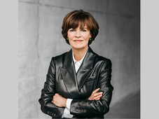 通快销售额下降 // Nicola Leibinger-Kammüller:低谷已过