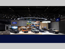 三十而越 共启新程，福特汽车携明星产品阵容亮相第八届进博会