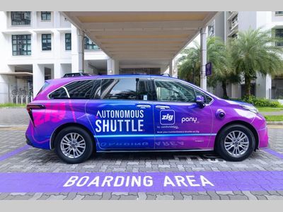 小马智行开启新加坡Robotaxi载客运营，“中国+海外”双引擎加快商业布局