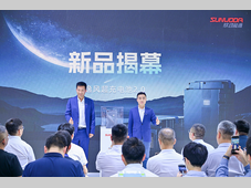 行业首款两轮车超充电池来了！欣旺达子品牌CIBF发布"逸风"，20分钟充至80%