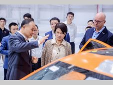 格力电器与吉利签署战略合作框架协议 共建产业协同新生态