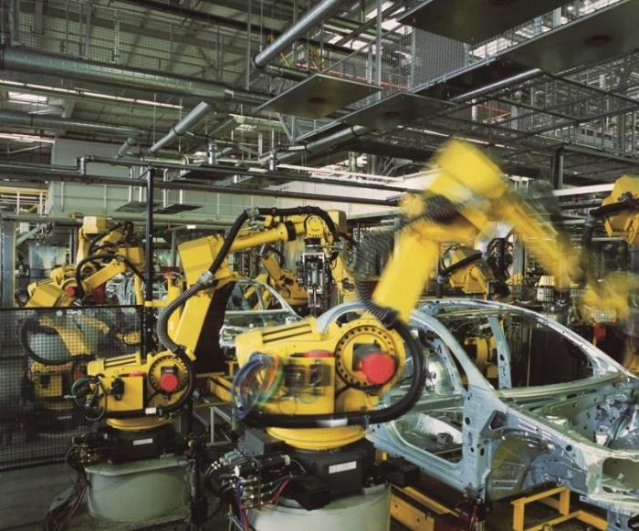 回到20世纪80年代，乌多·贾恩认为机器人仅适用于汽车装配厂