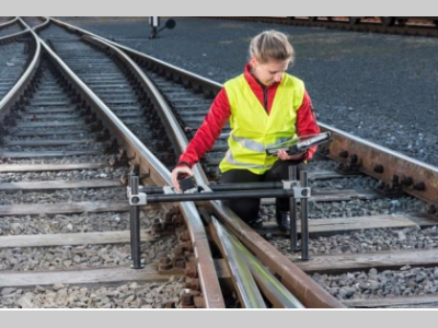 海克斯康丨这套非接触测量方案，让铁路道岔检测真正实现高精度低风险