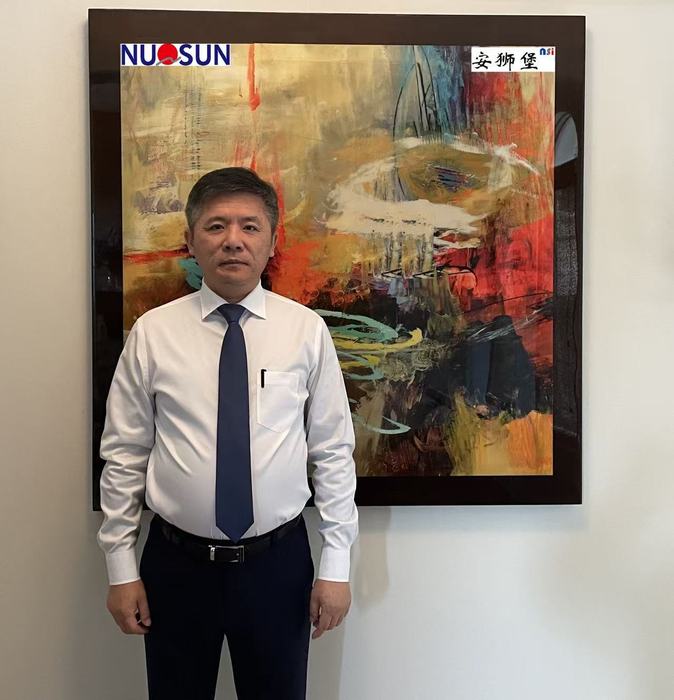 上海诺盛企业发展有限公司执行董事,德国Knoll机械(上海)有限公司董事总经理 上海诺盛企业发展有限公司执行董事,德国Knoll机械(上海)有限公司董事总经理