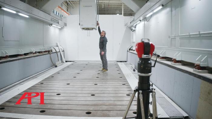 图4 iLT激光跟踪仪应用现场 拷贝 图4 iLT激光跟踪仪应用现场 拷贝