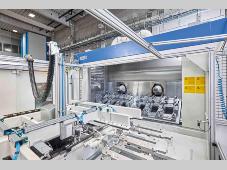 人员减少 机器可用性提高