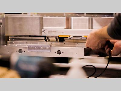 精度革新 FORTiS-N™封闭式光栅如何助力微铣削精度提升