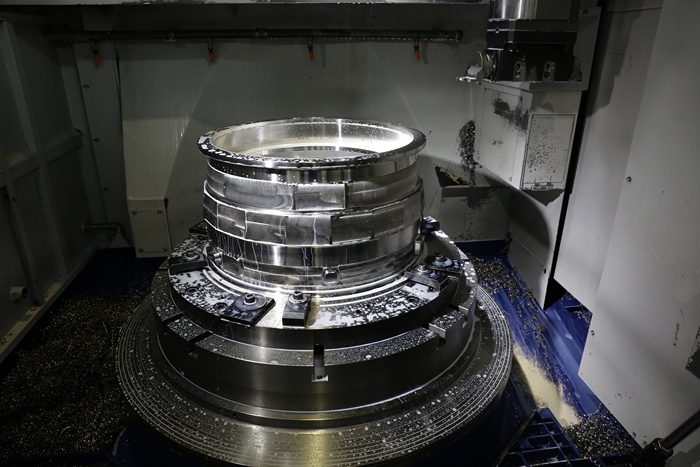 AMI使用巴索新型金属加工液后，机床生产零件的表面质量获得优化