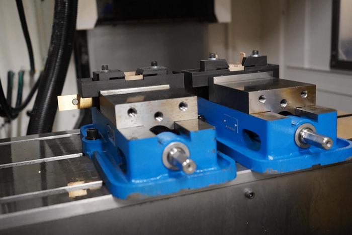 图3 通过3D打印技术，PMP可以绕开几个常规步骤，包括部件设计、绘图、安排工具制造商以及制造固定装置和两个夹具