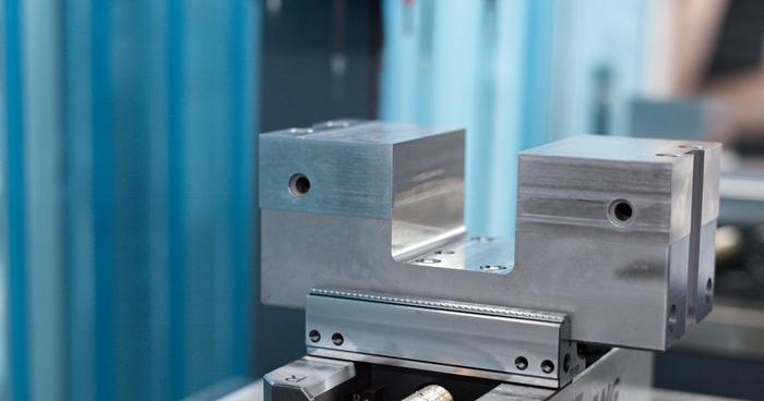 图1使用Cimatron设计和生产的型腔