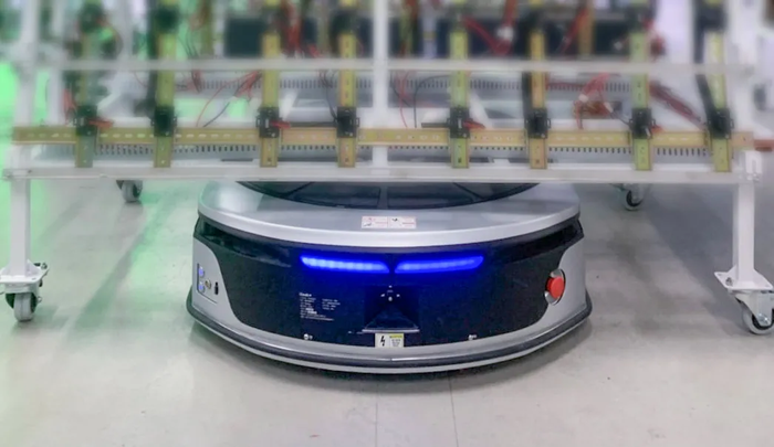 极智嘉智能搬运机器人MP1000R在现场运行