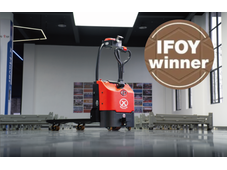 荣获 2025 IFOY 年度大奖！中力自动搬运车展中国风采！