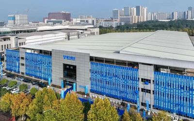 投产即交付！原力聚合重庆工厂首批四向车奔赴墨西哥