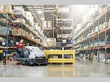 现代化仓储清洁管理：专业设备与可持续解决方案