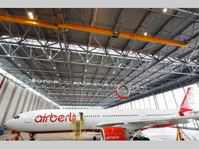 精准安全可靠，德马格起重机飞机维护和喷漆应用