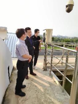 蓝普锋总经理徐昌荣博士实地参观了仁海自动化位于大连小窑湾污水处理厂的项目现场