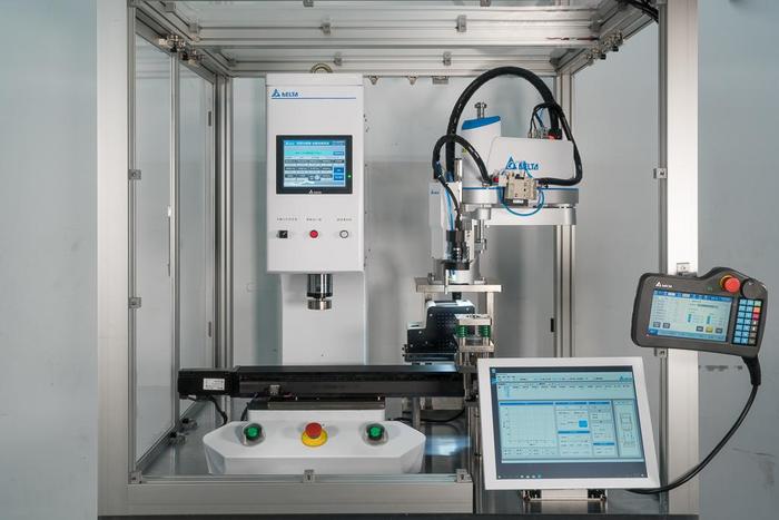 台达伺服压机与SCARA工业机器人结合应用，可打造自动取放，压合的一体化智能工作站