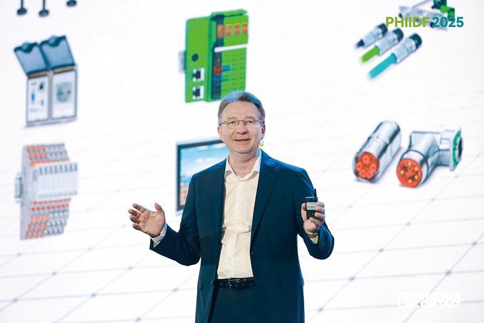 图2 菲尼克斯电气集团CEO Dirk Görlitzer 图2 菲尼克斯电气集团CEO Dirk Görlitzer