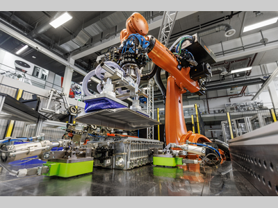 AI与工业机器人相互融合：如何重新定义智造新范式