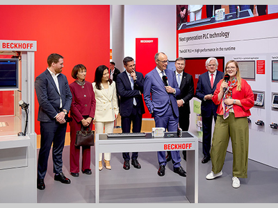 德国联邦总理弗里德里希·默茨莅临德国汉诺威工业博览会倍福展台