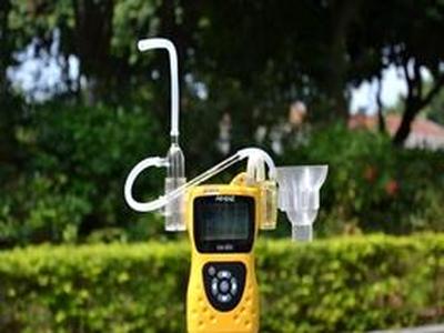大气采样器的使用与保养