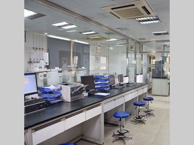 实验室内部和外部质量控制如何具体实施