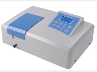 如何校正紫外分光光度计？