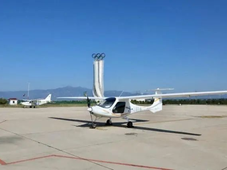 绿色纯电RX1E-A双座电动飞机在北京延庆首飞！