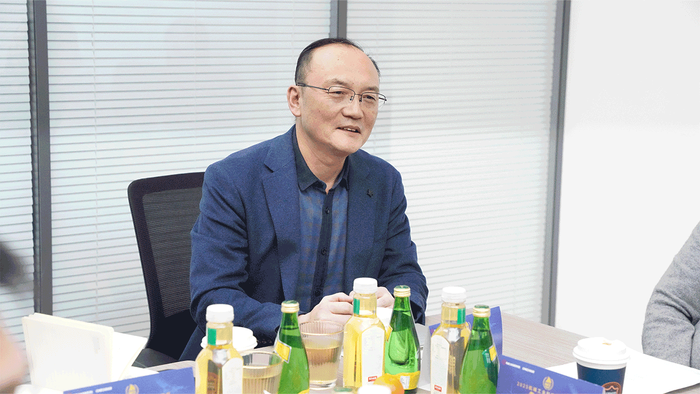 周宝东